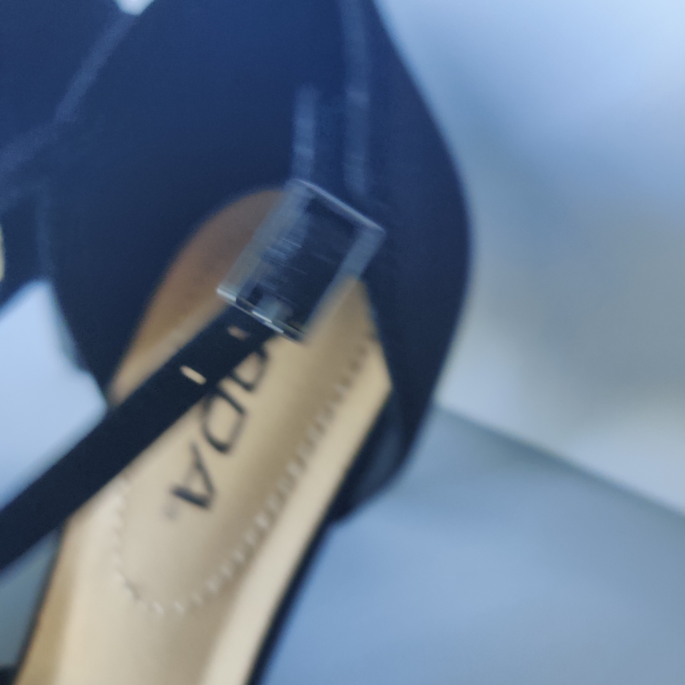 Soda Bahia NEW Pointed toe ankle strap Stiletto Black Heels Womens Size 7.5NIB - Picture 5 of 11